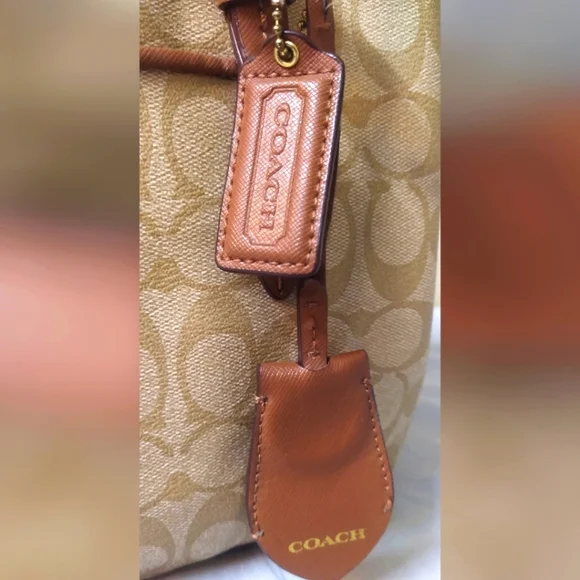 Coach New York Peyton Double Zip Carryall Khaki/Brown #C1495-F24603 pre-owned - Picture 3 of 14